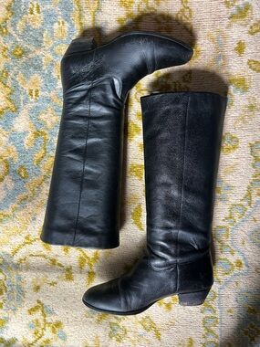 Vintage Nine West Black Knee-High Pointed Leather Boot